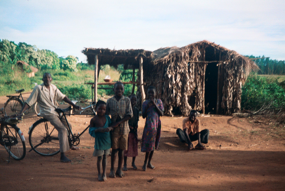 uganda-journey-family-dresses-for-picture